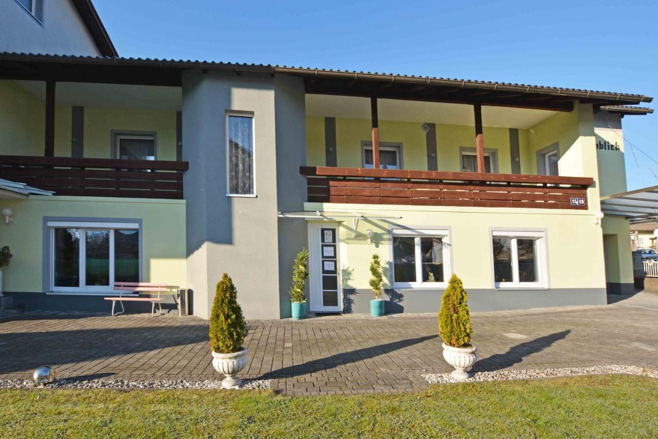 Gemuetliches Apartment In Ruhelage فيلاخ المظهر الخارجي الصورة